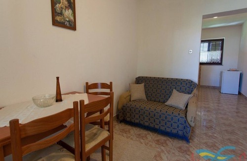 Porat Apartment | Apartment in Vantacici near the Sea
