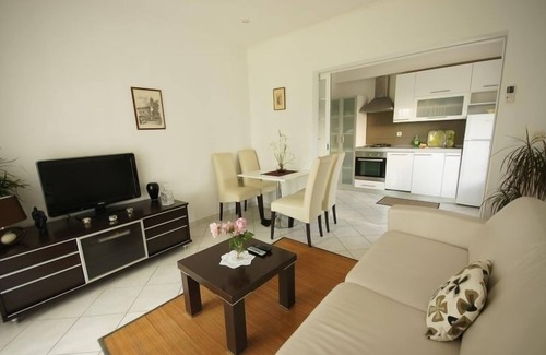 Viganj Apartment | Apartment in Viganj with Seaview, Terrace, Air condition, WIFI (22-1)