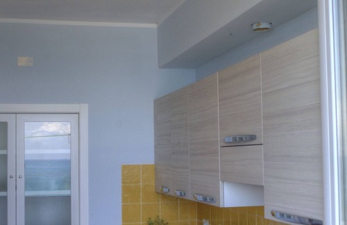 Alassio Apartment | Apartment in villa, beachfront, sleeps 4, wifi, private parking