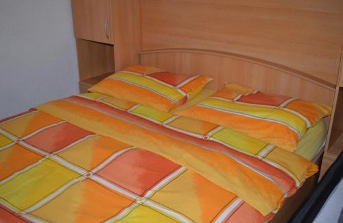 Vinisce Apartment | Apartment in Vinišce with Balcony, Air condition, WIFI, Washing machine (4753-1)
