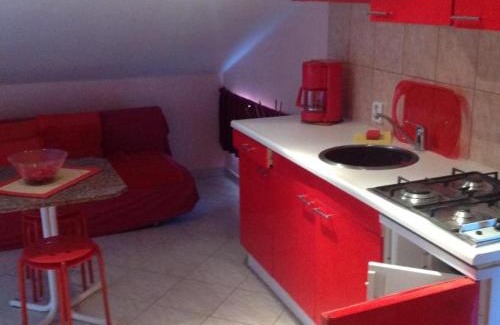 Vrsi Apartment | Apartment in Vrsi with Balcony, Air conditioning, Wi-Fi (4824-6)