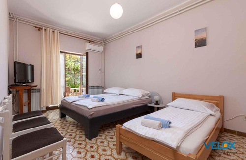 Vrvari Apartment | Apartment in Vrvari with One-Bedroom 2