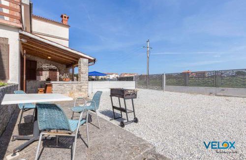 Vrvari Apartment | Apartment in Vrvari with One-Bedroom 2