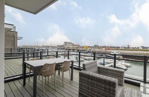 Sint-Annaland Apartment | Apartment in Zeeland by Oosterschelde Beach