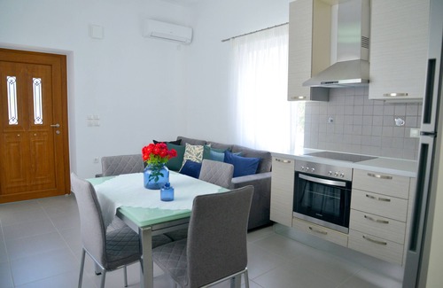 Zefiria Apartment | Apartment in Zephyria