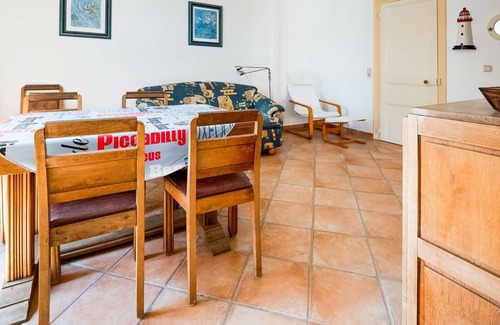 Le Pouldu Apartment | Apartment is approx. 100 metres from the Atlantic