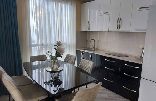 Batumi Apartment | apartment is available for rent on the seaside, has security. call 574111175