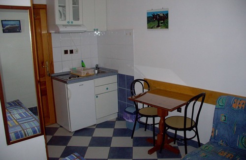 Sucuraj Apartment | Apartment Jadranka - 200 m from sea: SA8(2) - Sucuraj, Island Hvar, Croatia