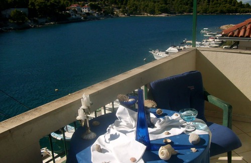 Stomorska Apartment | Apartment Kaleb - next to the seashore: SA6-Klara 33(2) - Stomorska, Island Solta, Croatia