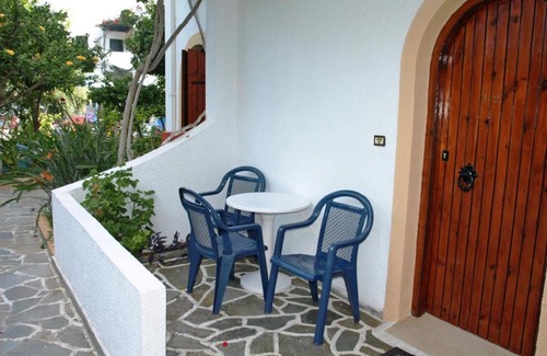 Mirtos Apartment | Apartment Kastro Superior Apartment by Interhome