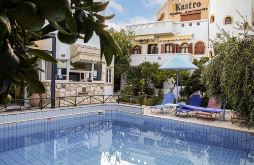 Mirtos Apartment | Apartment Kastro Superior Apartment by Interhome