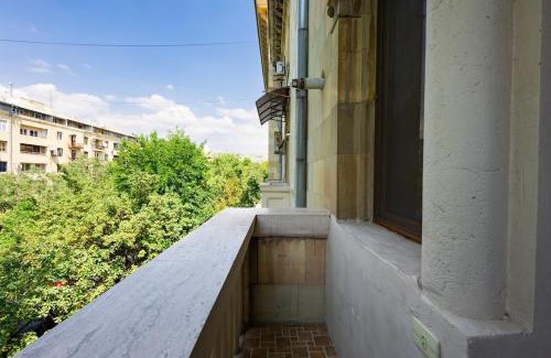 Ararat Apartment | Apartment KeyGo #0175 next to the Opera House