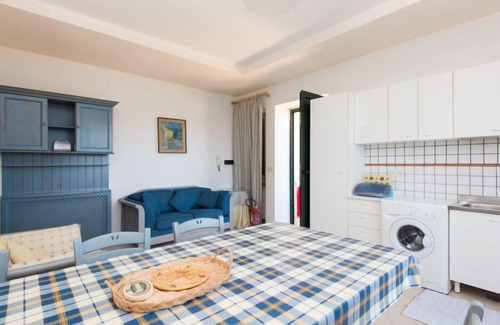Piane di Collevecchio Apartment | Apartment L'Oleandro in Collevecchio - 4 persons, 2 bedrooms