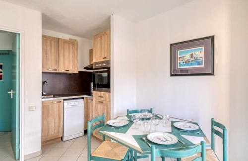 Frejus Port Apartment | Apartment L'Open in Fréjus - 4 persons, 1 bedrooms
