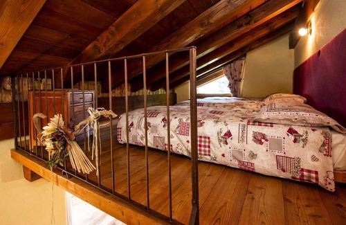 Grand Haury Apartment | Apartment "La Méizòn de Felise - Lo Paillê" with Mountain View, Shared Garden & Wi-Fi