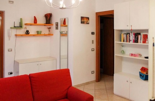 Montioni Apartment | Apartment La Madonnina in Lazise - 5 persons, 2 bedrooms