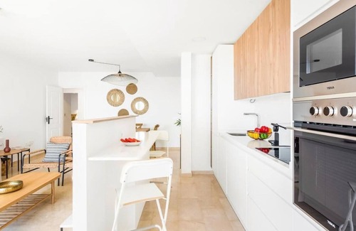 Radazul Apartment | Apartment 'La Nea Beach' With Terrace & Wi-fi