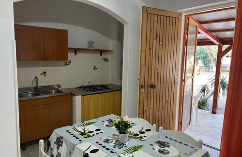 Palmi Apartment | Apartment 'La Quiete - Veranda Grande 1' with Shared Pool, Wi-Fi and Air Conditioning