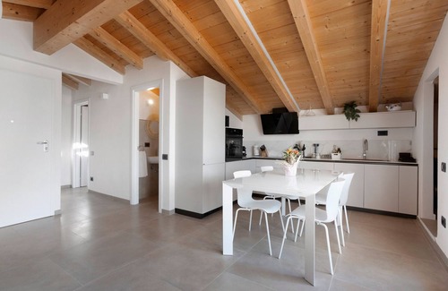Viareggio Apartment | Apartment 'La Terrazza di Elisabetta' with Private Terrace, Balcony and Air Conditioning