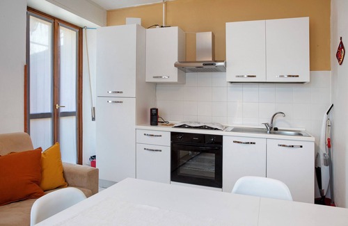 Castello dell'Acqua Apartment | Apartment 'La Terrazza' with Mountain View, Wi-Fi and Air Conditioning