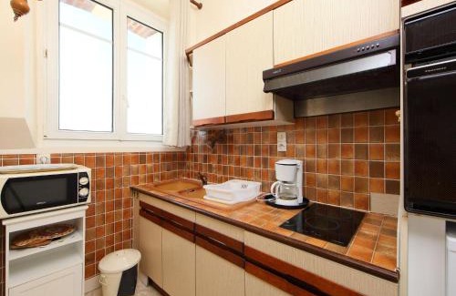 Cabourg Apartment | Apartment Le Caneton-3 by Interhome