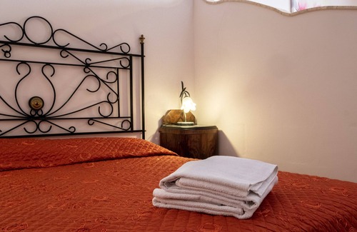 Poggio Murella Apartment | Apartment "Le Case di Titti 4" with Shared Garden & Wi-Fi