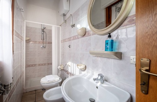 Poggio Murella Apartment | Apartment "Le Case di Titti 3" with Shared Garden & Wi-Fi