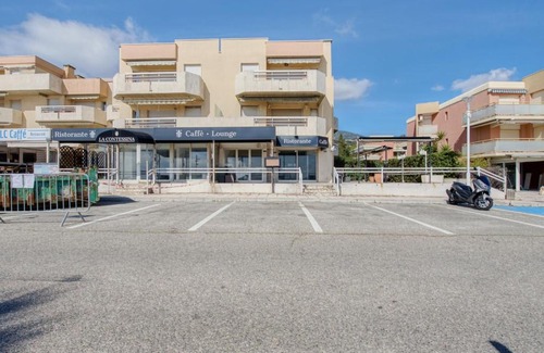 Cavaliere Apartment | Apartment Le Palazzo del Mar-6 by Interhome