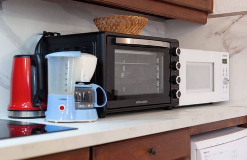 Bonneveine Apartment | Apartment 'Le Tony' with Wi-Fi and Air Conditioning