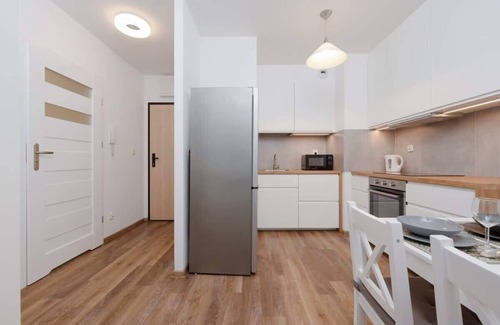 Stare Miasto Apartment | Apartment Legnicka Wroclaw with Parking by Noclegi Renters
