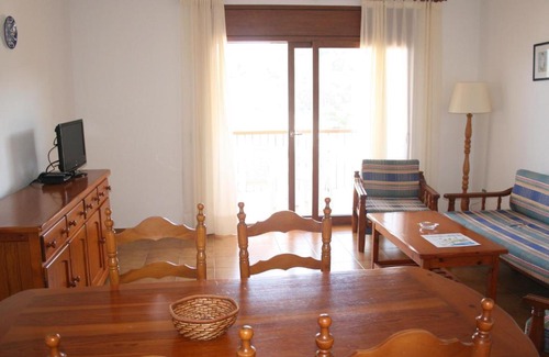 Pals Apartment | Apartment Les Dunes 2 dorm by Interhome