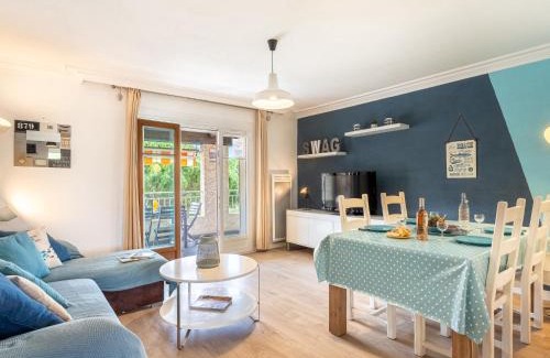 Sanary-sur-Mer Apartment | Apartment Les Faubourgs Saint Michel by Interhome