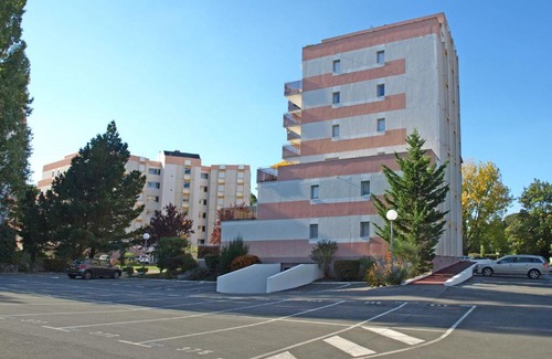 Vaux-sur-Mer Apartment | Apartment Les Trois Mousquetaires by Interhome