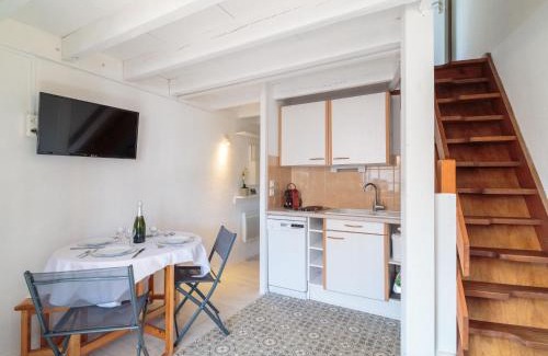 Saint-Palais-sur-Mer Apartment | Apartment Les Argentines by Interhome