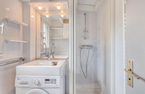 Saint-Palais-sur-Mer Apartment | Apartment Les Argentines by Interhome