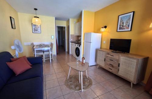 Six-Fours-les-Plages Apartment | Apartment Les Rivages de Coudoulière-2 by Interhome