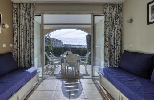 Six-Fours-les-Plages Apartment | Apartment Les Rivages de Coudoulière-14 by Interhome