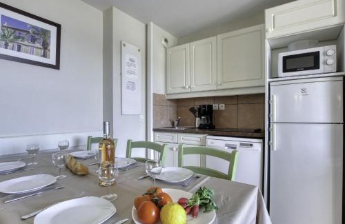Six-Fours-les-Plages Apartment | Apartment Les Rivages de Coudoulière-31 by Interhome