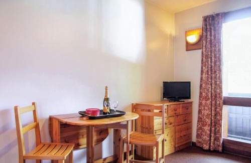 Chamonix City Centre Apartment | Apartment Les Periades by Interhome