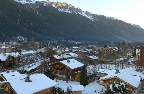 Chamonix City Centre Apartment | Apartment Les Periades by Interhome