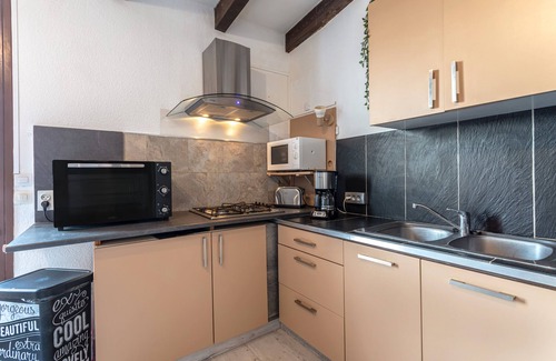 Port Leucate Apartment | Apartment 'Les Sablons' with Mountain View, Private Terrace and Air Conditioning