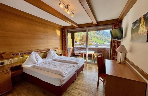 Bad Hofgastein Bed & Breakfast | Apartment/living room/shower, WC - Friedrichsburg