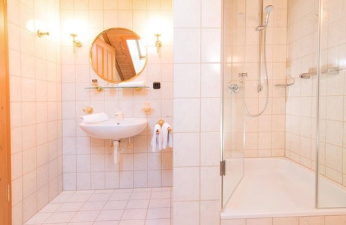 Hirschegg Apartment | Apartment - Living room DU / WC "Type 8" - Apartments Hörmann