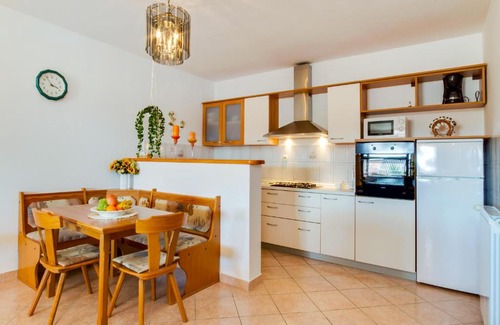 Simuni Apartment | Apartment Ljiljana Simuni