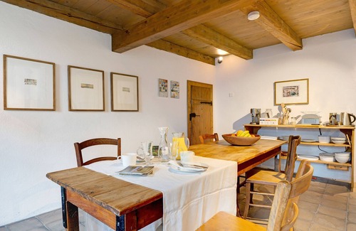 Riegel am Kaiserstuhl Apartment | Apartment 'Loft Im Künstlerhaus' with Shared Garden and Wi-Fi