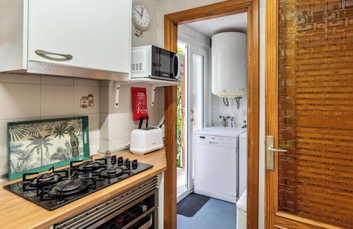 Puerto de Pollensa Apartment | Apartment 'Londres 30' with Sea View, Wi-Fi and Air Conditioning