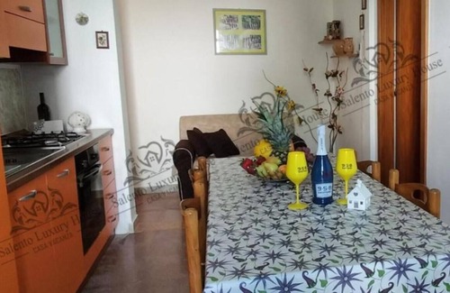 Lido Conchiglie Apartment | Apartment "Luxury 22" close to the Beach with Air Conditioning