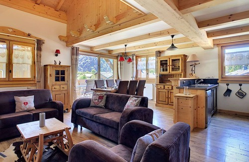 Samoens Apartment | Apartment Lyra, Samoens, 3 bedrooms, charming features and panoramic views
