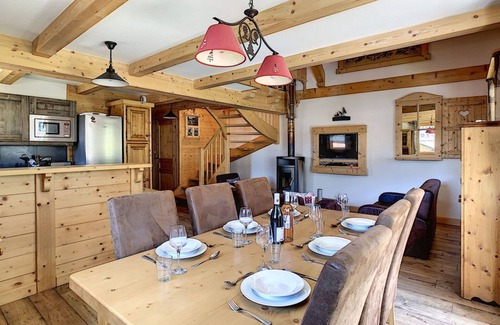 Samoens Apartment | Apartment Lyra, Samoens, 3 bedrooms, charming features and panoramic views