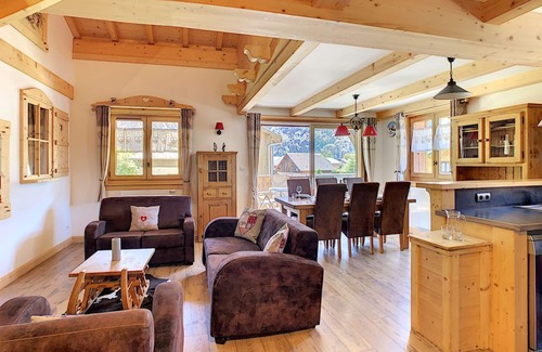 Samoens Apartment | Apartment Lyra, Samoens, 3 bedrooms, charming features and panoramic views